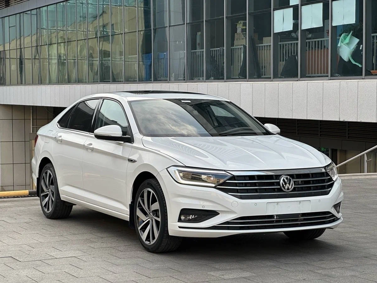 Volkswagen Jetta 2021 года за 1,68 млн рублей: Немецкая классика в мире седанов