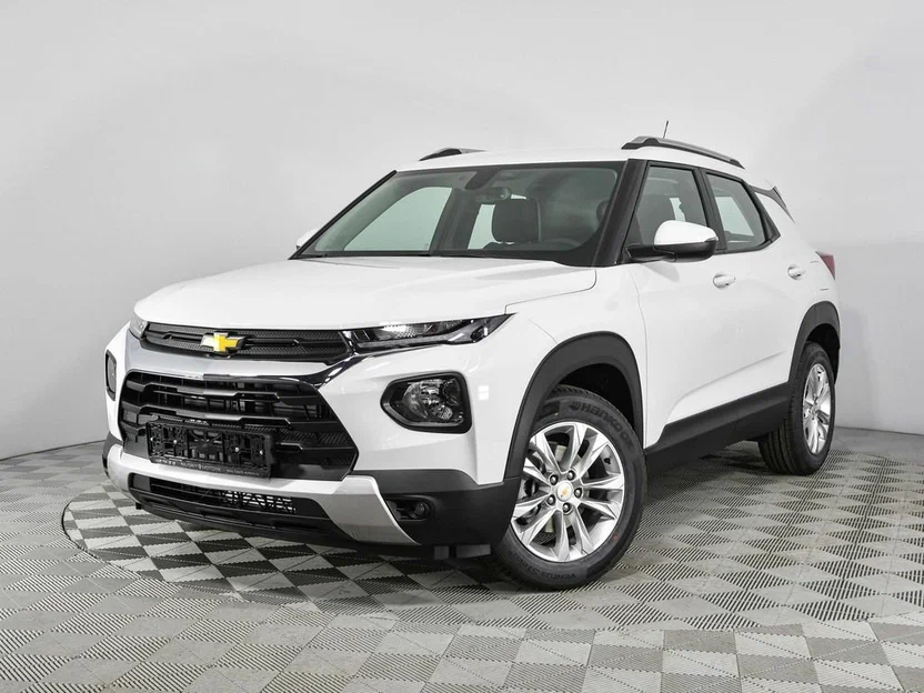 Chevrolet Trailblazer 2021 года за 1,95 млн рублей: Американский компакт с турбомотором