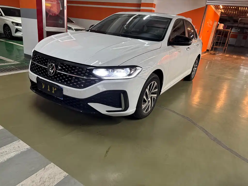 Volkswagen Lavida 2026 года: Новый китайский седан с пробегом 10 000 км за 1,61 млн рублей
