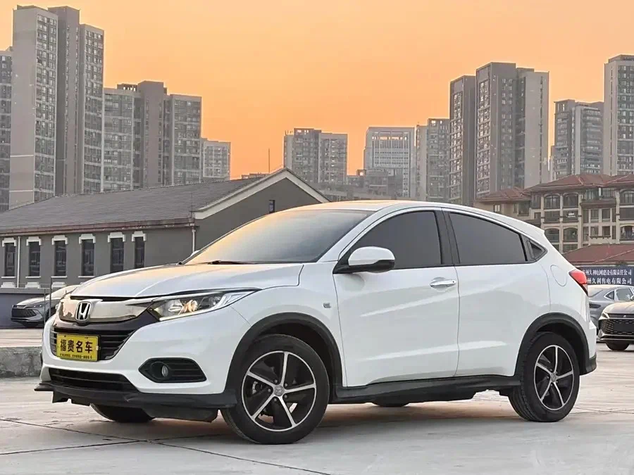 Honda Vezel 2022 года за 1,7 млн рублей: Японский практикум с гибридным характером