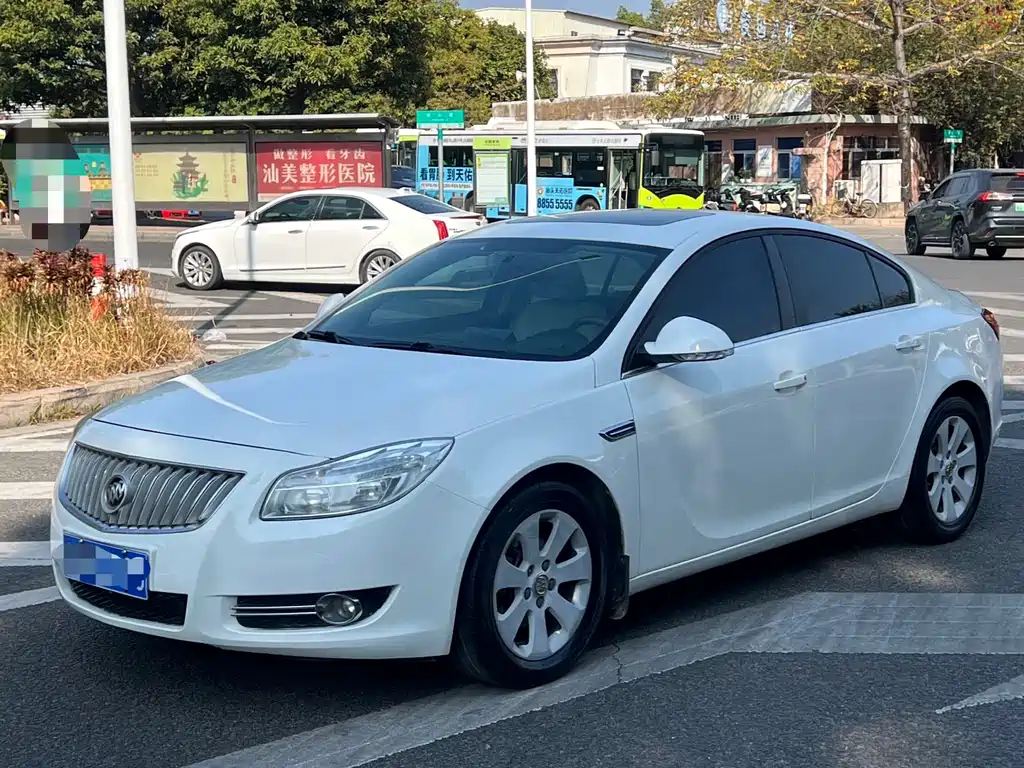 Buick Regal 2013 года: Американский бизнес-седан с пробегом 92 000 км за 1,4 млн рублей