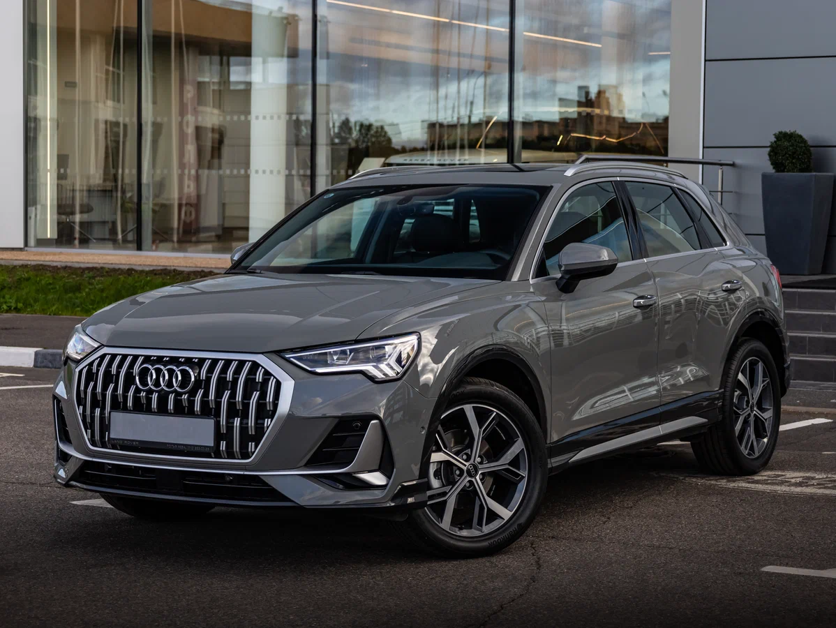 Audi Q3 2023 года за 2,2 млн рублей: Современный немецкий кроссовер с пробегом 40 000 км