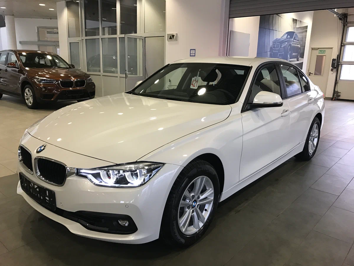 BMW 318i 2018 года за 1,9 млн рублей: Баварский седан с пробегом 9 000 км