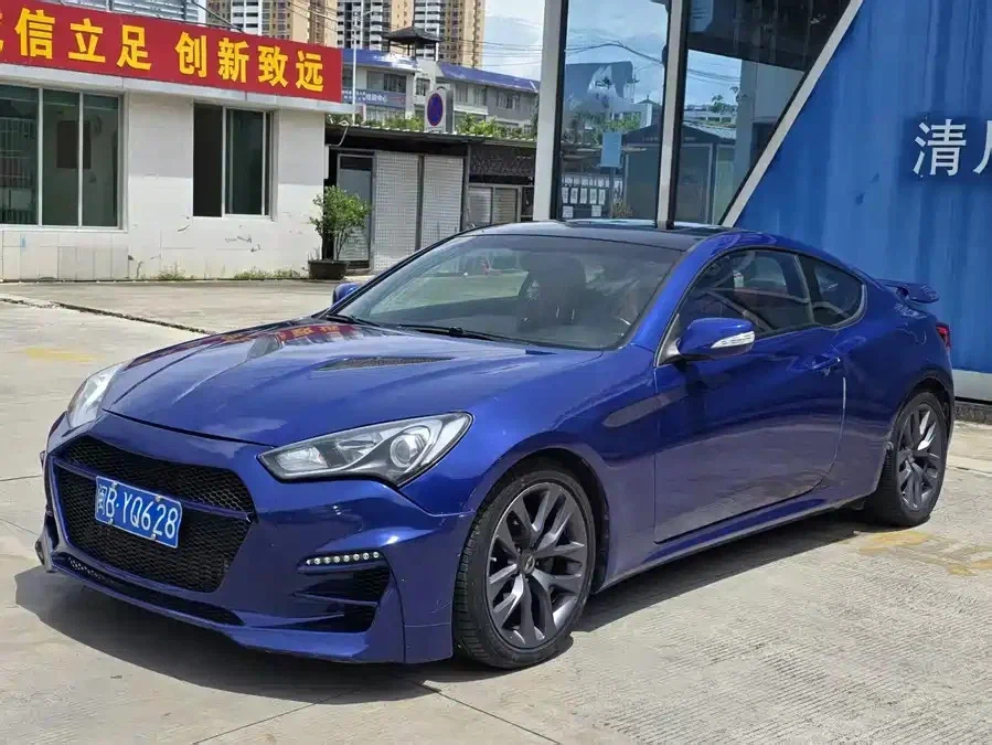 Hyundai Genesis Coupe 2.0 Turbo 2012 года: Заднеприводный корейский спортивный купе за 3,45 млн ₽