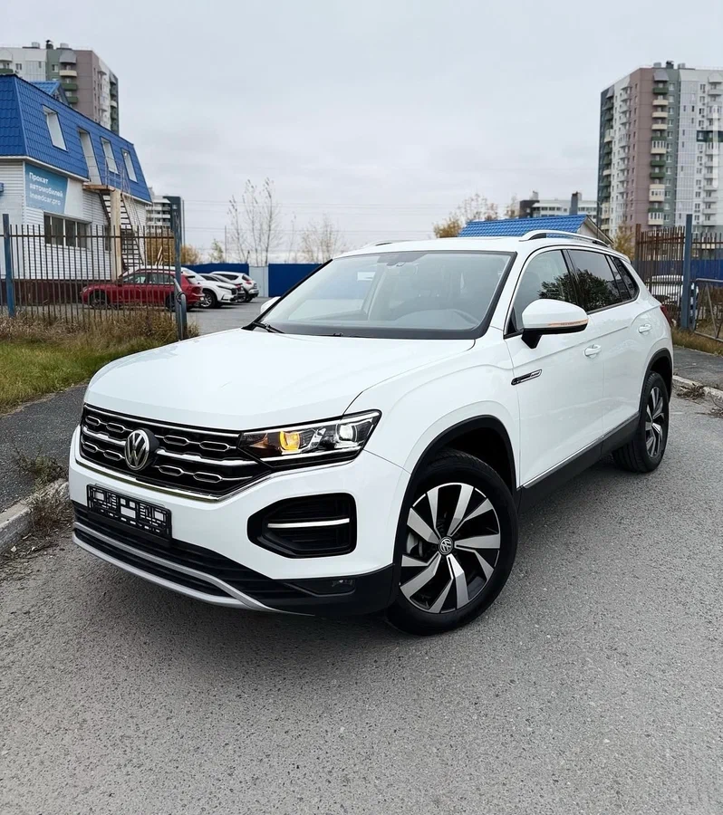 Volkswagen Tayron 2022 года за 2,7 млн рублей: Китайский брат Tiguan с премиальным салоном